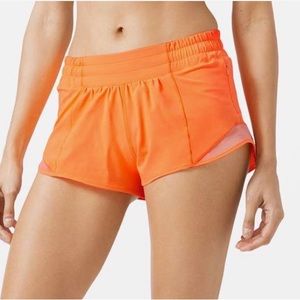 Lululemon Hotty Hot Short II *2.5" - Highlight Orange (size 4)